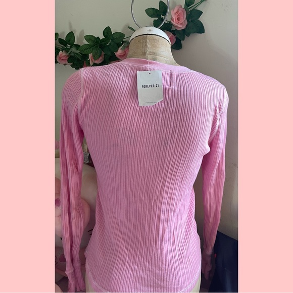 Forever 21 hello kitty long sleeve shirt - Picture 4 of 4